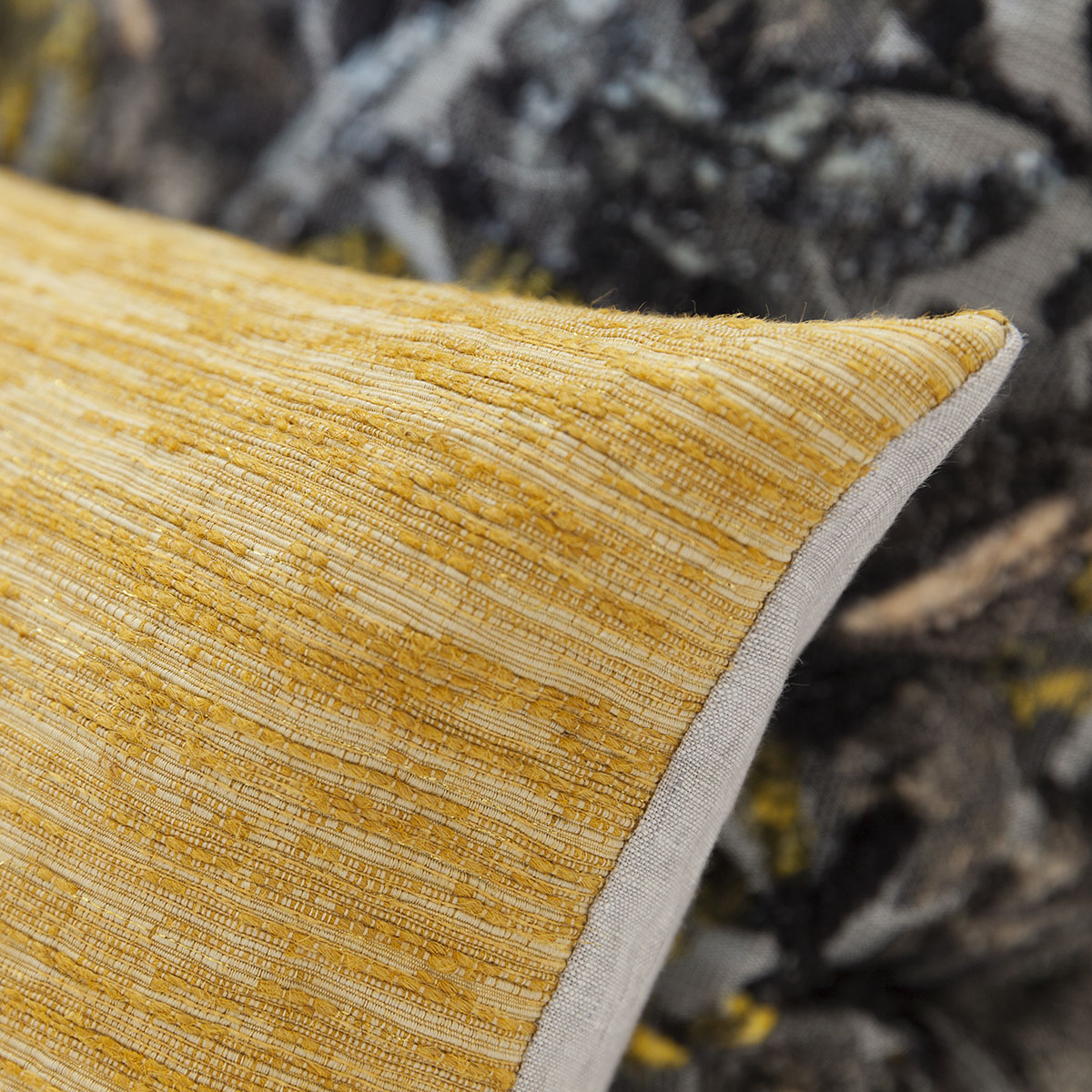 Mrs.Me Sierkussen Link Golden Ochre