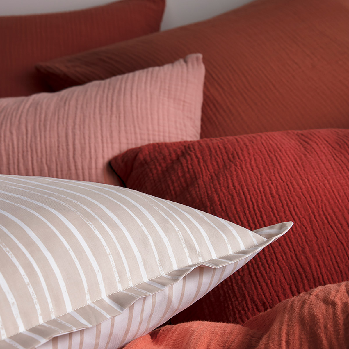 Essix Kussensloop Tendresse Fard